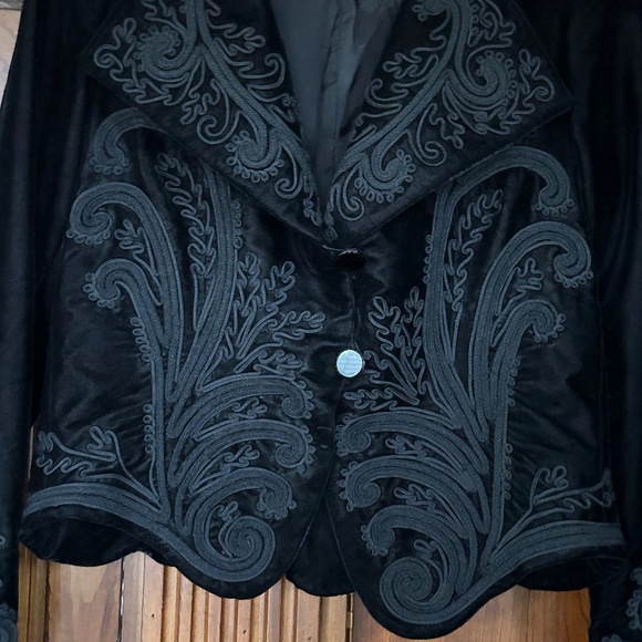 Ralph Lauren Black Label Black Velvet Embroidered Blazer, Size 10 - Picture 3 of 16